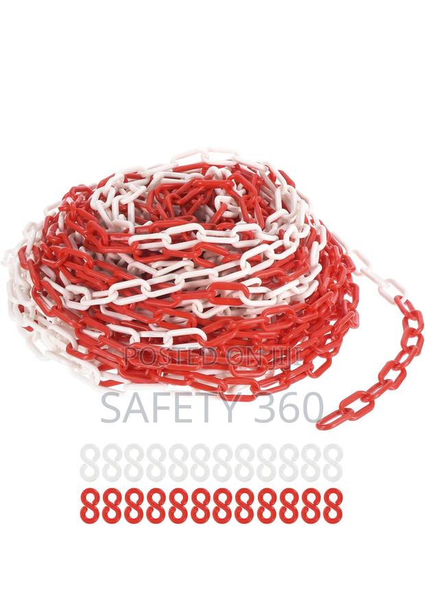 Plastic Chain · Photo 1