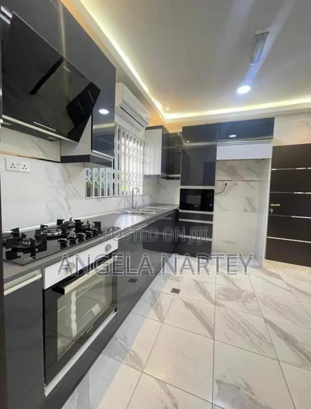 4bdrm House in Spintex for sale · Photo 3
