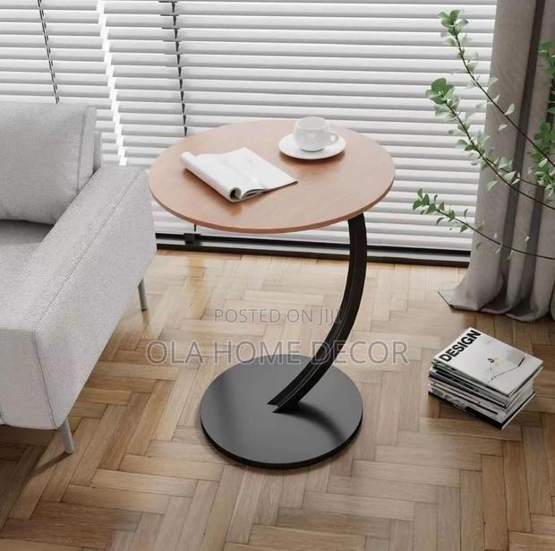 Side Table Brown · Photo 2