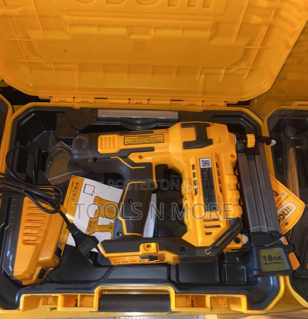 INGCO Cordless Brad Nailer Kit · Photo 1