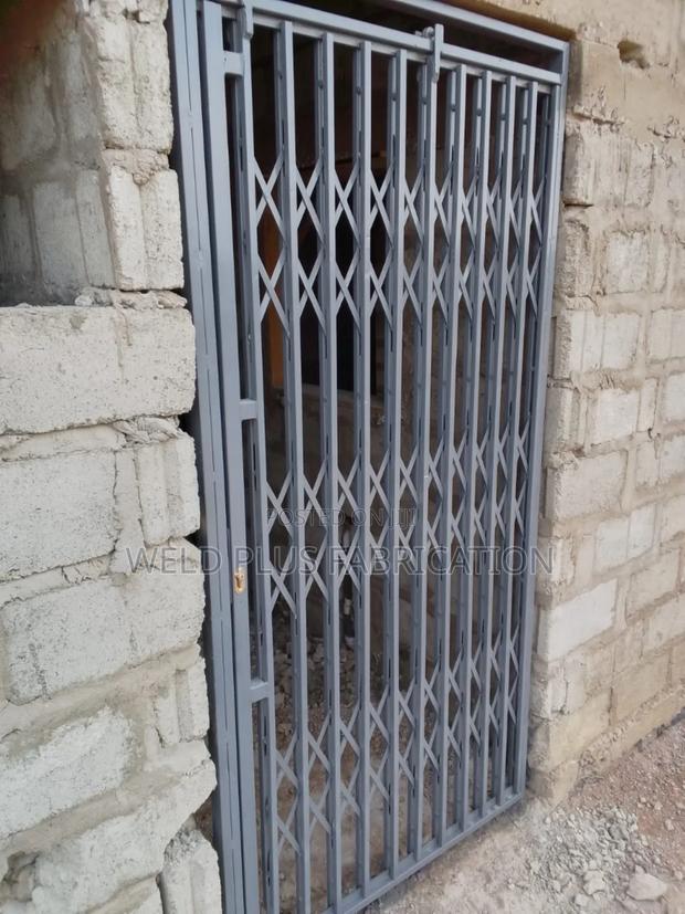 Collapsible Door Burglar Proof · Photo 2