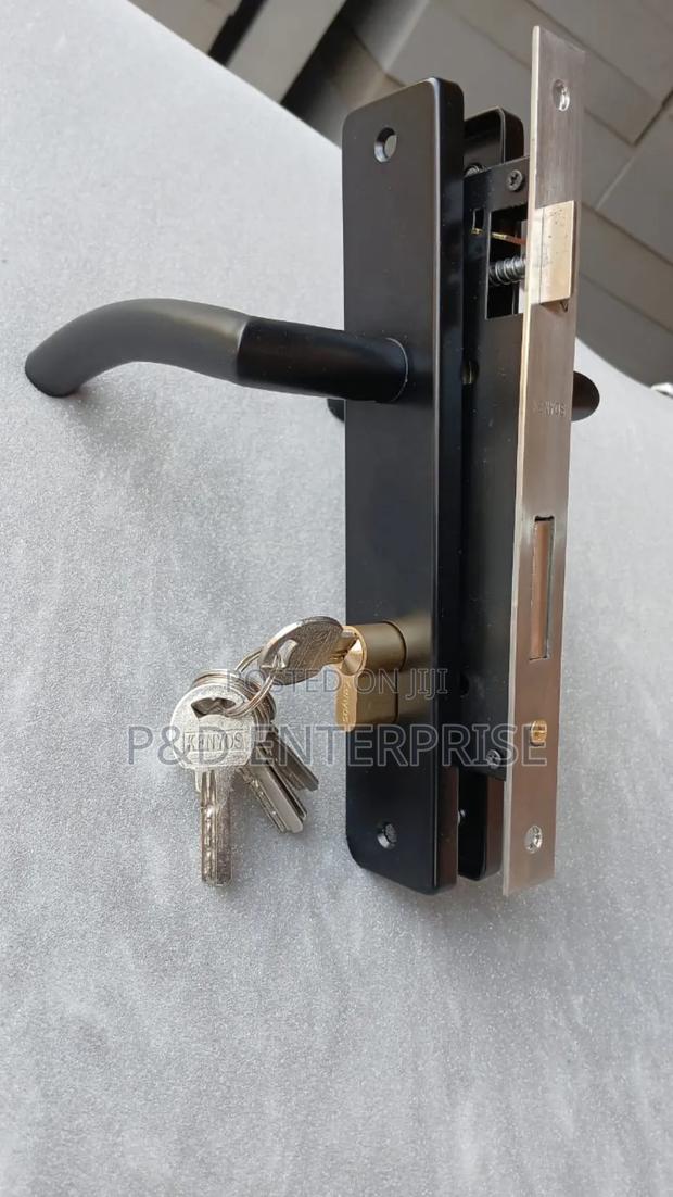 Quality Wooden Door Lock With Black Handle · Photo 1
