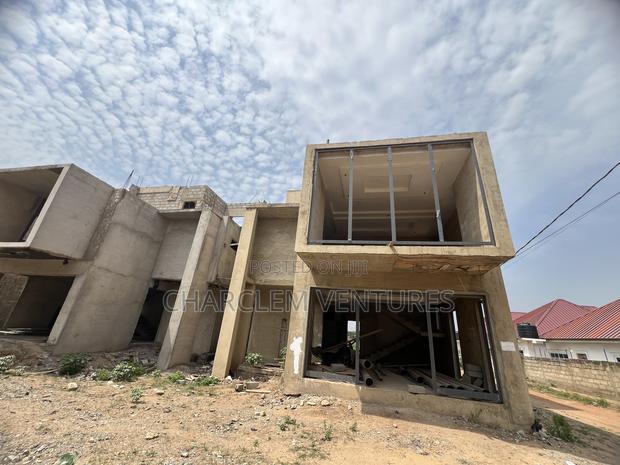 4bdrm Townhouse/Terrace in Charclem Ventures, East Legon for sale · Photo 2