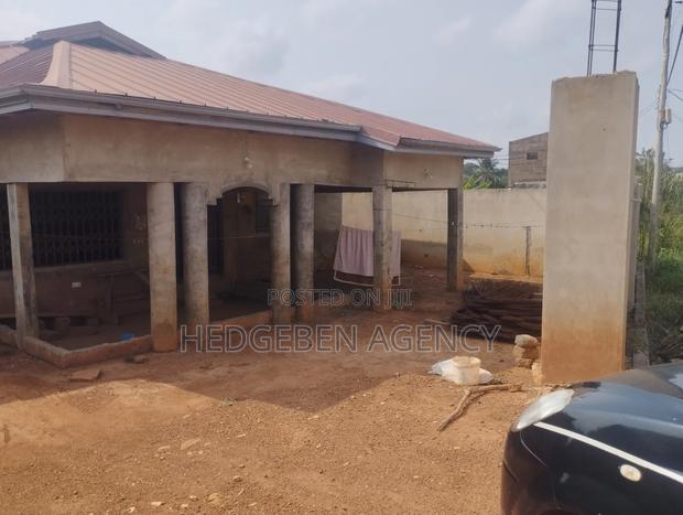 4bdrm House in Oyarifa for sale · Photo 2