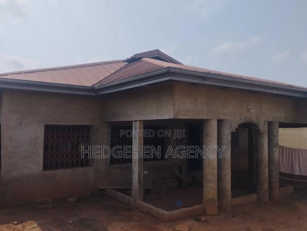 4bdrm House in Oyarifa for sale · Photo 5