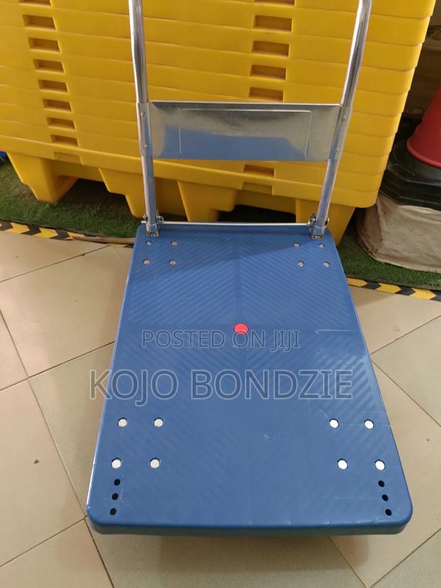 Plastic Platform Trolley 400kg · Photo 2