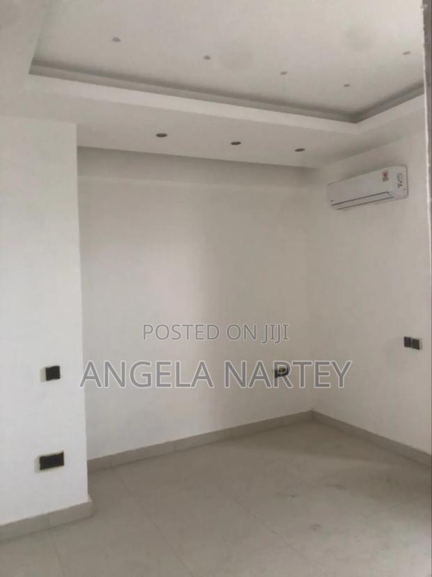 Furnished 1bdrm Apartment in East Legon for sale · Photo 5
