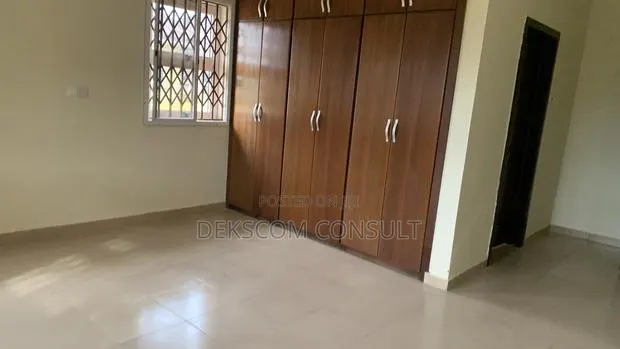 3bdrm House in Adenta for sale · Photo 6