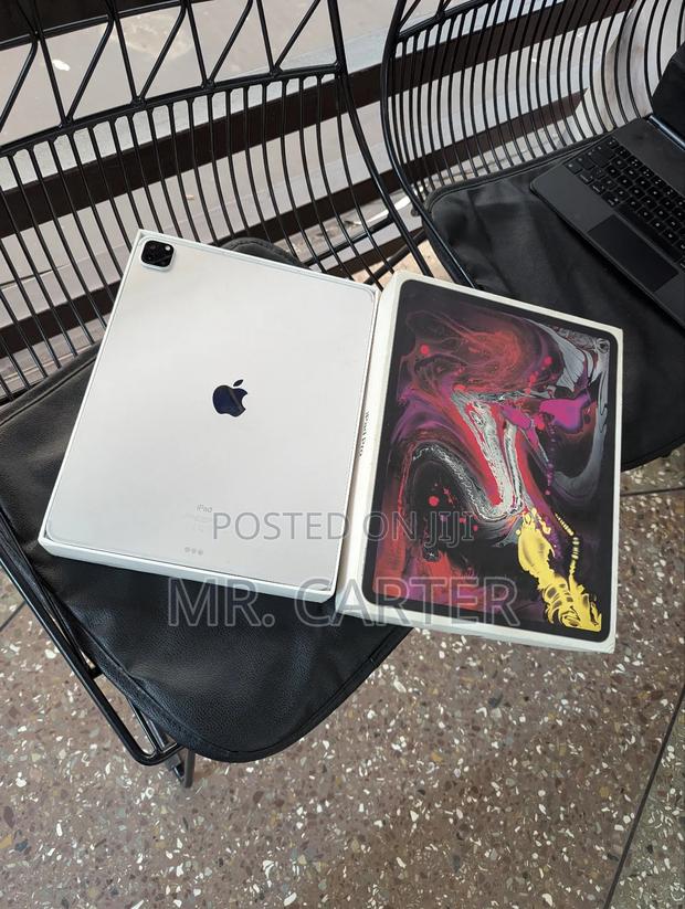 New Apple iPad Pro 12.9 (2021) 128 GB Gray · Photo 4