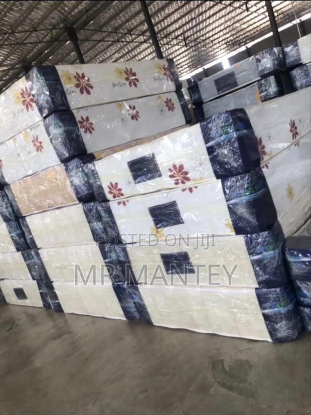12 Inches Double Mattress · Photo 1