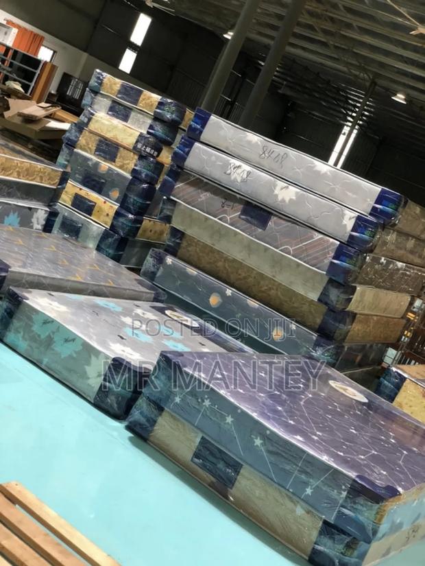12 Inches Double Mattress · Photo 2