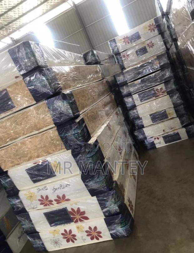 12 Inches Double Mattress · Photo 3