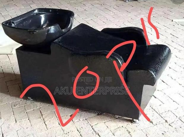 Black Beauty Parlour Hair Spa Chair Saloon Chair With Sink · Photo 1
