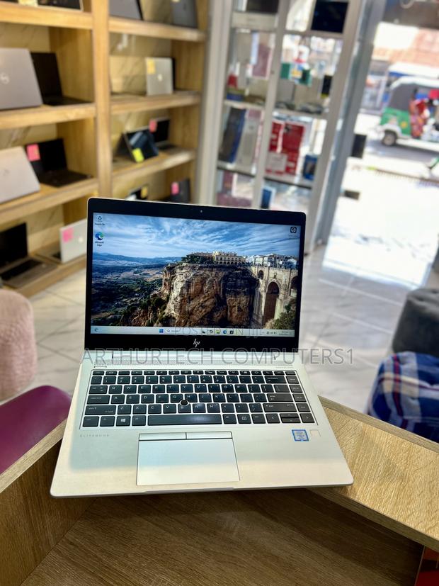 Laptop HP EliteBook 840 G5 8GB Intel Core I5 SSD 256GB · Photo 2