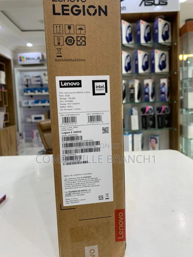 New Laptop Lenovo Legion 5 32GB Intel Core I9 SSD 1T · Photo 2