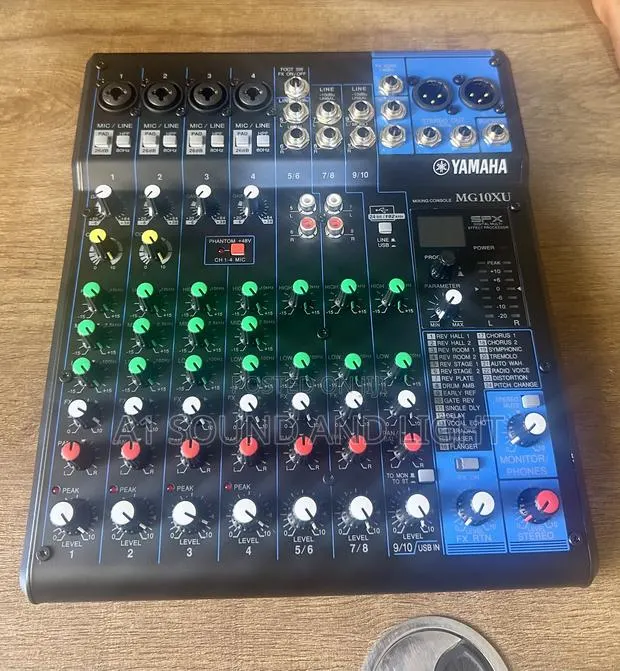 Yamaha Mg10xu Channel Mixer . · Photo 1