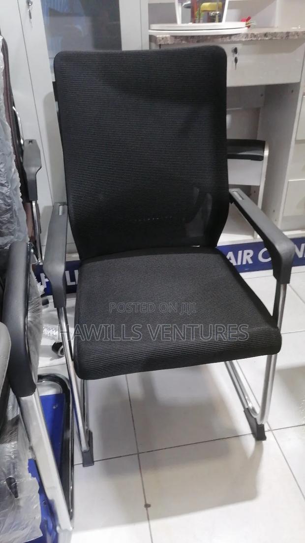 Comfrence Chair · Photo 1