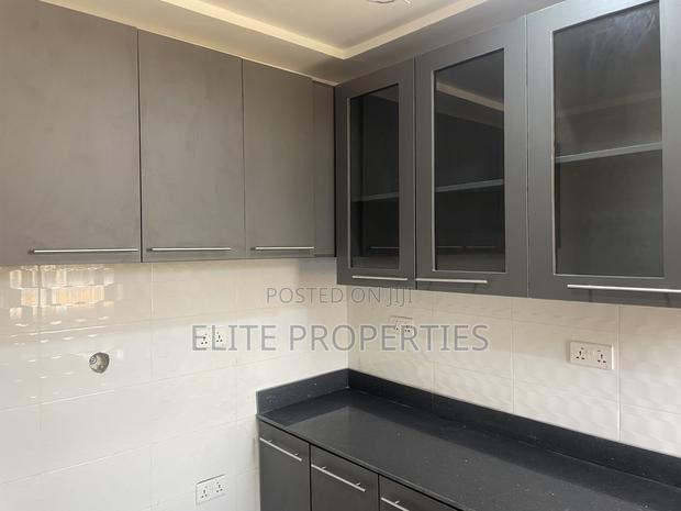 2bdrm Apartment in Community 25 Tema - for rent · Photo 7