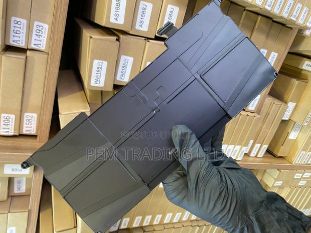 A1406 A1370 Battery Compatible With Apple Macbook Air 11 · Photo 1