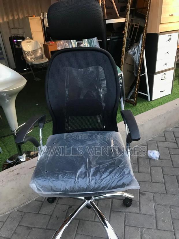Ergonomic Design Office Chair · Photo 2