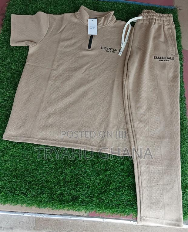 Breathe Easy in Essentials Khaftan Styles · Photo 1