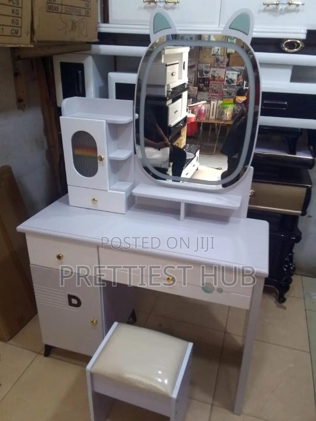 Dressing Mirror · Photo 2