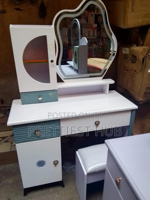 Dressing Mirror · Photo 5