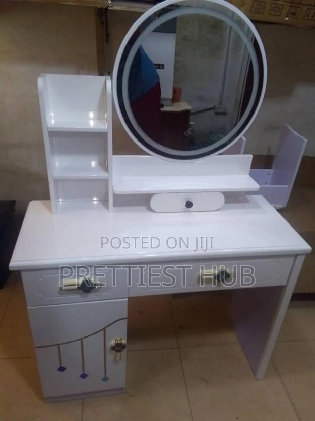 Dressing Mirror · Photo 7