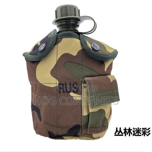 Generic Camping Bottle, Sports Water Bottle - Fast Delivery In 2 Hours · Photo 1