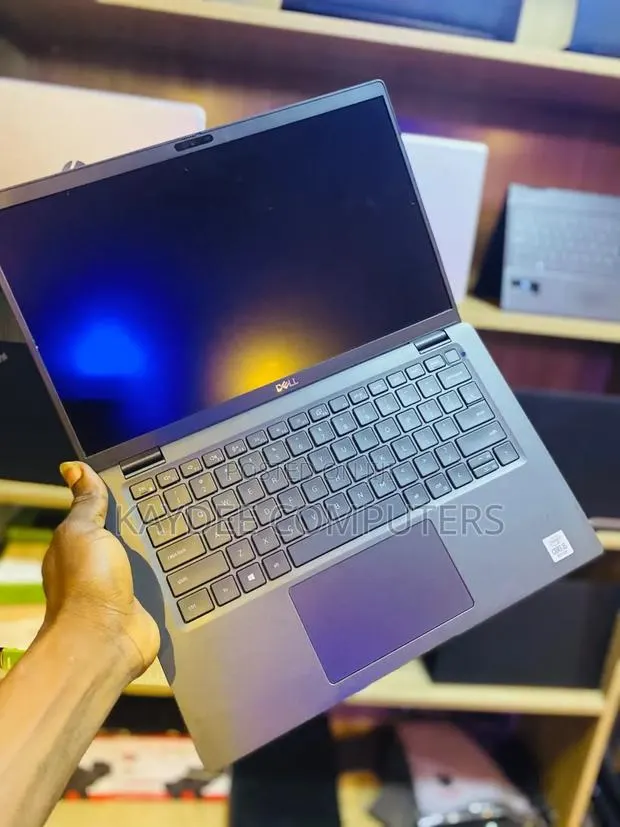 Laptop Dell Latitude 7410 16GB Intel Core i5 SSD 16 GB · Photo 1