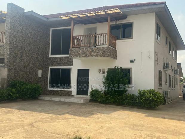 4bdrm House in Bronko Housing, Tema Metropolitan for rent · Photo 1