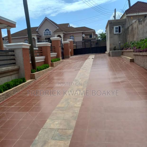 4bdrm House in Brother K Estate, Kumasi Metropolitan for sale · Photo 3