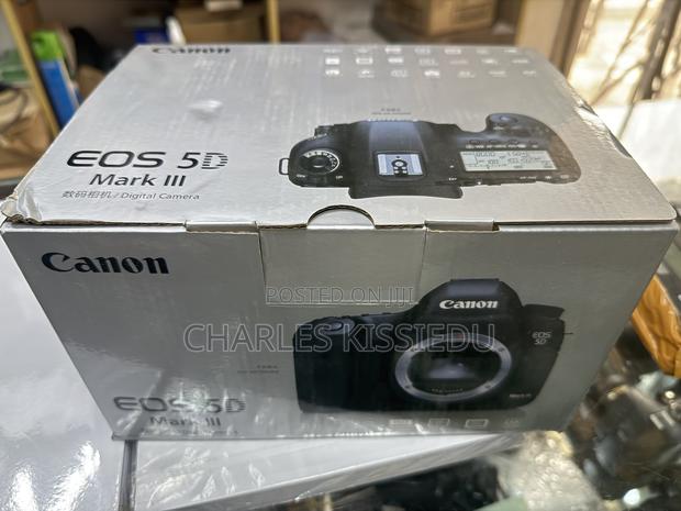 Canon Eos Camera · Photo 1