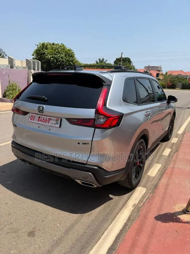 Honda CR-V Hybrid 2023 Gray · Photo 1