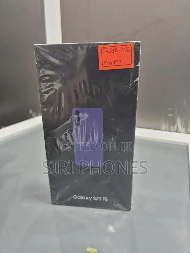 New Samsung Galaxy S23 256 GB Purple · Photo 1