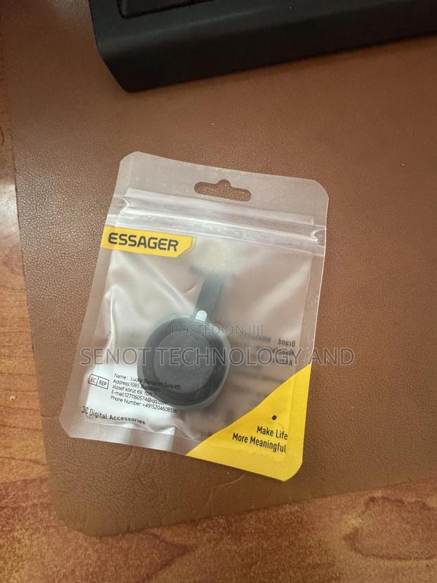 Magnetic Wireless Charger for Apple Watches. · Photo 5
