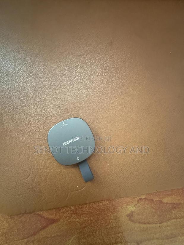 Magnetic Wireless Charger for Apple Watches. · Photo 3