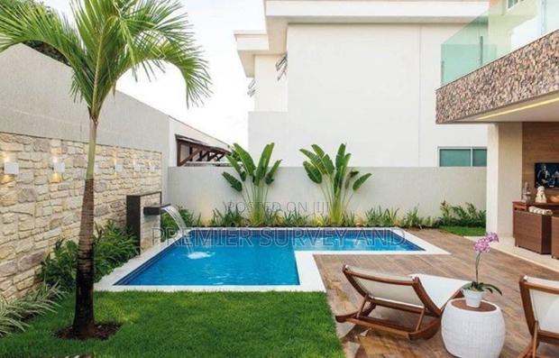 Swimming Pool Designs for Your Backyard · Photo 1