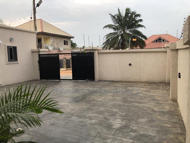 4bdrm Duplex in Oyarifa,Balancer, Accra Metropolitan for sale · Photo 5