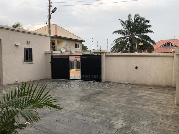 4bdrm Duplex in Oyarifa,Balancer, Accra Metropolitan for sale · Photo 3