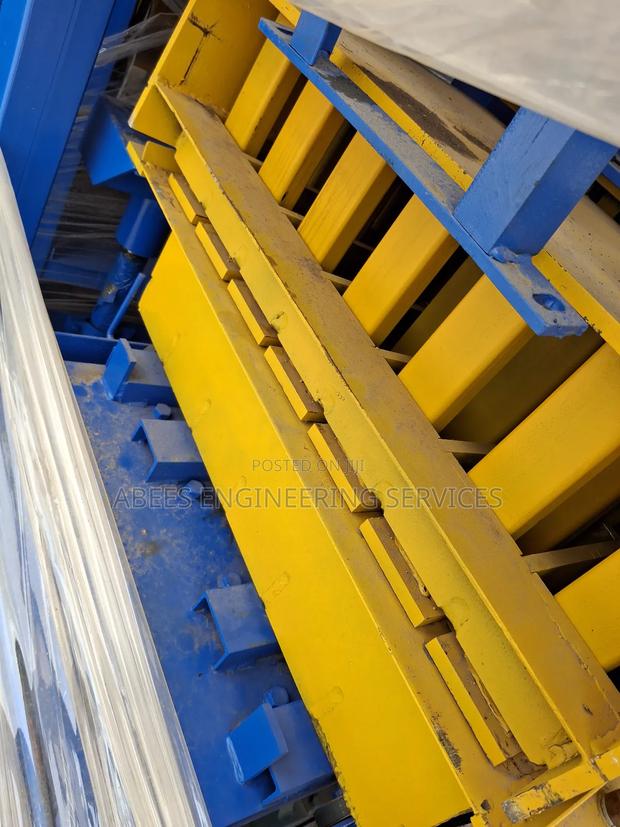 Mould For Industrial Block Machines · Photo 3