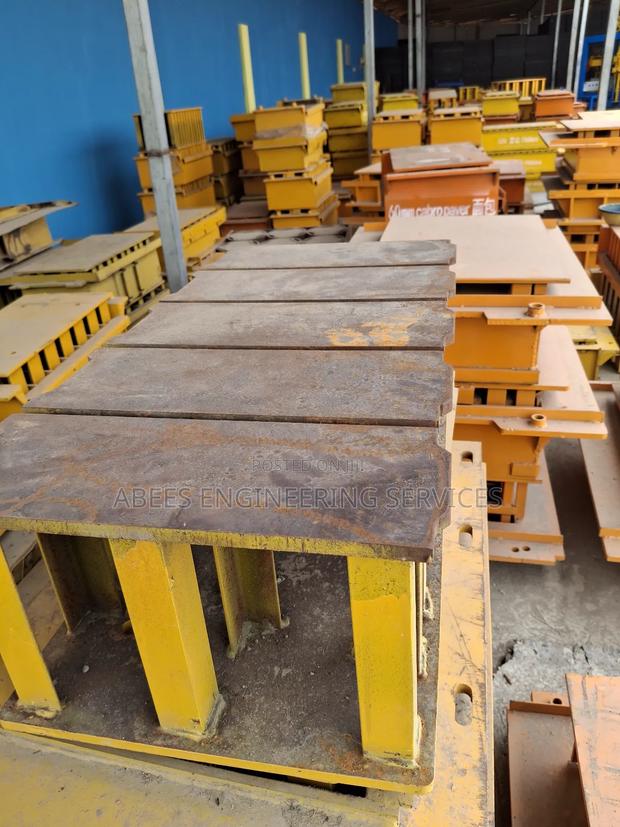Mould For Industrial Block Machines · Photo 4