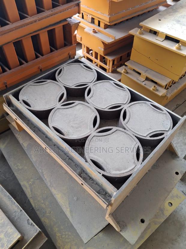 Mould For Industrial Block Machines · Photo 5