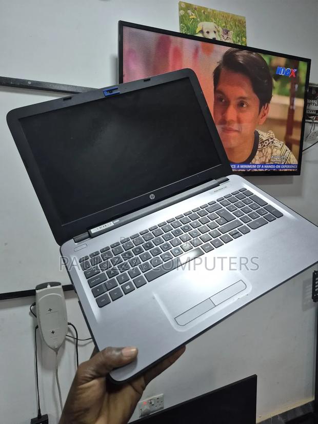 Laptop HP Pavilion 15 8GB Intel Core i7 SSD 256GB · Photo 4