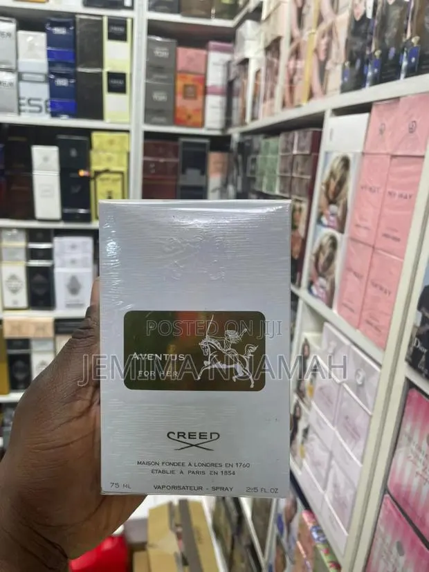 Creed Aventus for Her · Photo 1