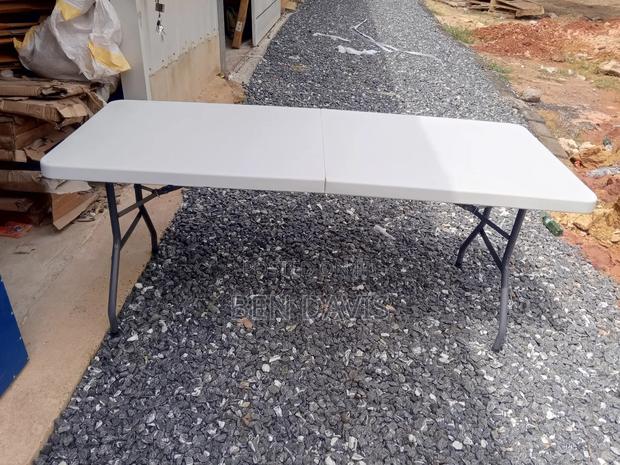 Plastic Folding Table · Photo 1