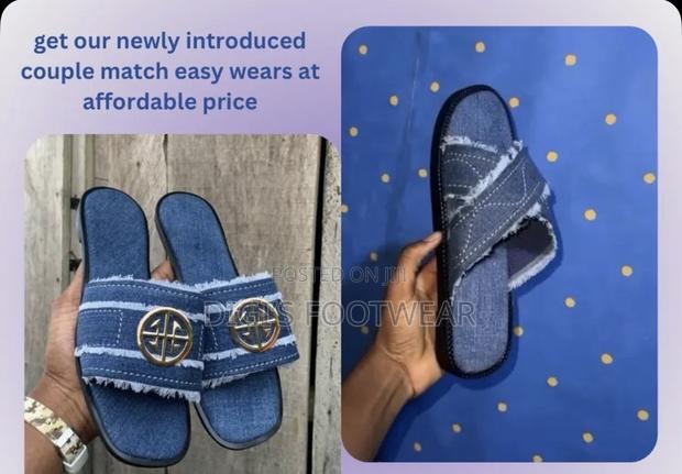 Perfect Couple Jeans Slippers Package · Photo 2