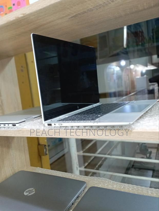 Laptop HP EliteBook 1030 8GB Intel Core I5 SSD 256GB · Photo 1