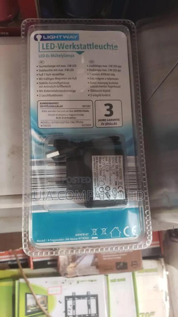 Lightway 300 Lumen Rechargeable Torch With 2 Base Magnets · Photo 3