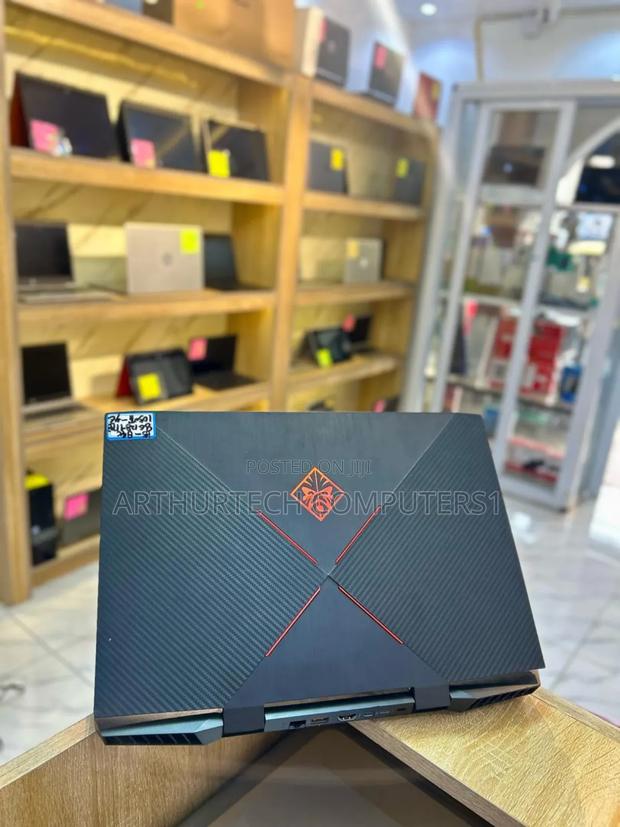 Laptop HP Omen 15 8GB Intel Core I5 HDD 1T · Photo 1